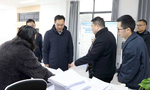 市委书记陈阳波到富新镇开展专题调研